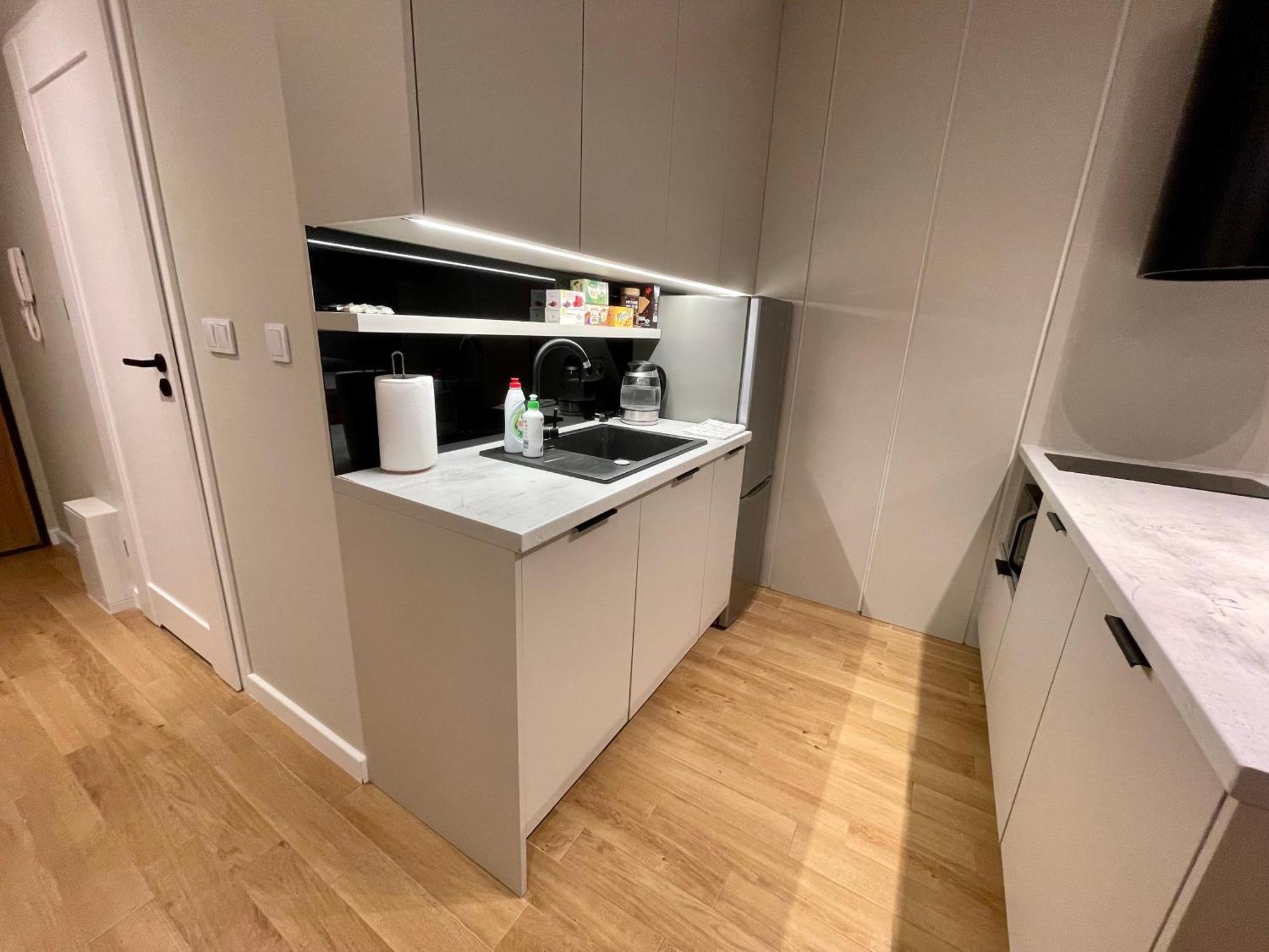 Time&House Pileckiego Przy Centrum Onkologi I Klinice Novum Apartament Na Wylacznosc Pokoj,Sypialnia,Lozko, Lazienka,Kuchnia Leilighet Warszawa Eksteriør bilde