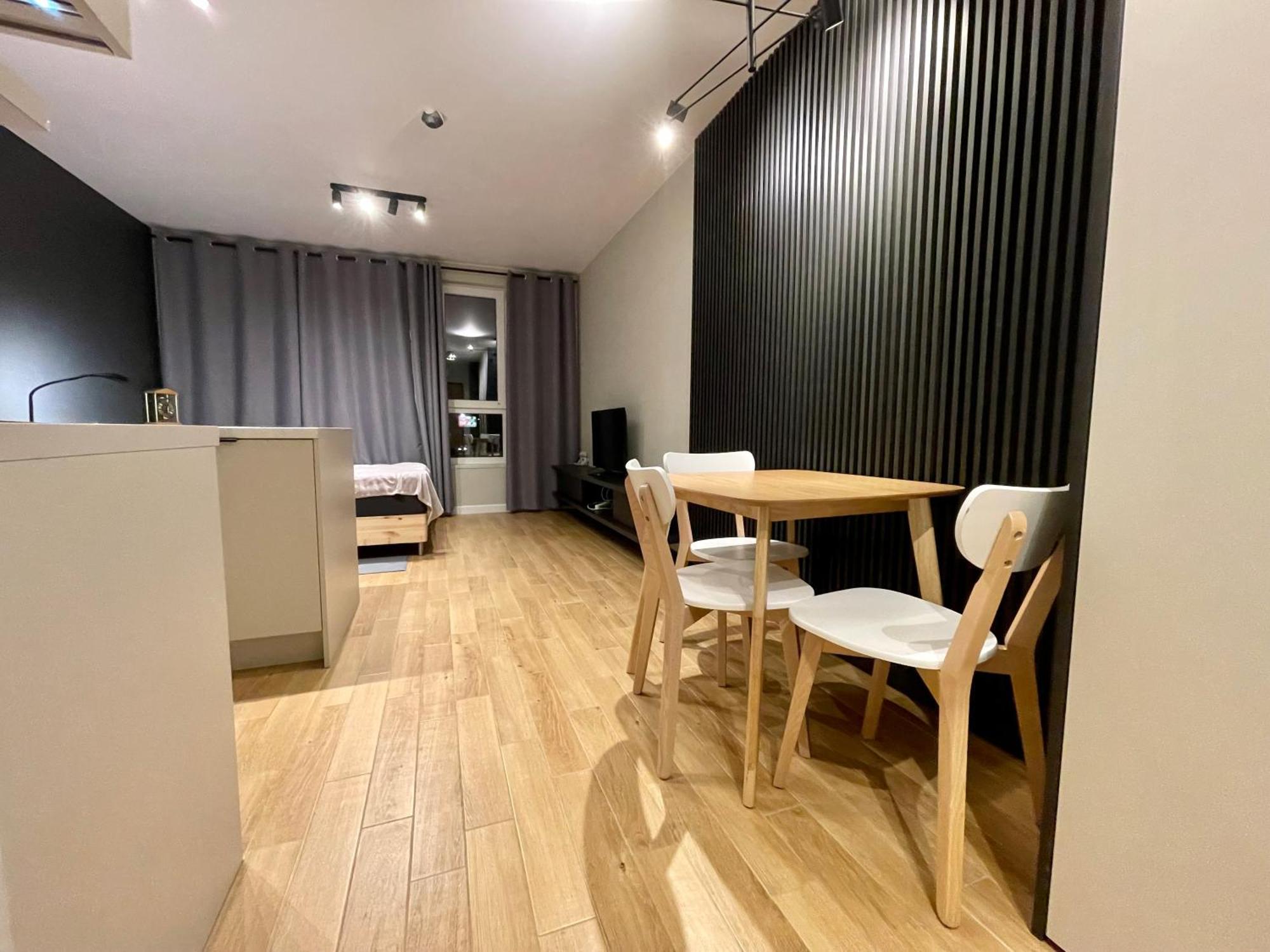 Time&House Pileckiego Przy Centrum Onkologi I Klinice Novum Apartament Na Wylacznosc Pokoj,Sypialnia,Lozko, Lazienka,Kuchnia Leilighet Warszawa Eksteriør bilde